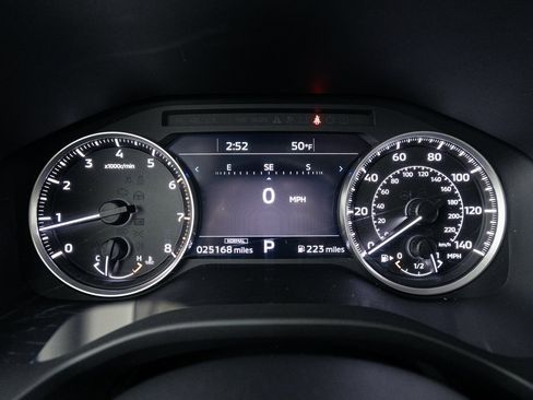 Used 2022 Mitsubishi Outlander SEL image 12