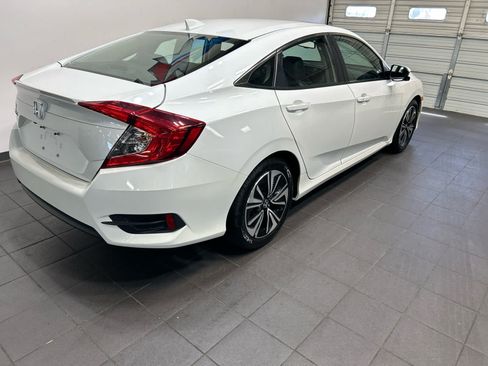 Used 2017 Honda Civic EX-L image 3