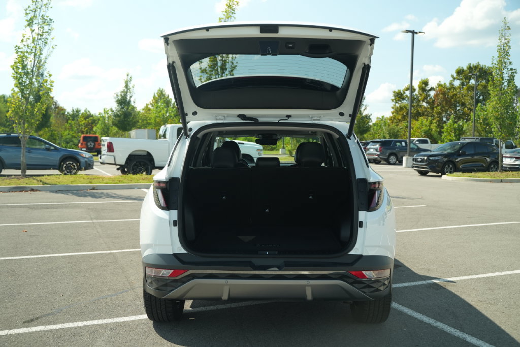 Used 2022 Hyundai Tucson Limited AWD/4WD image 19