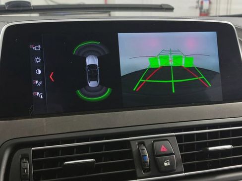 Used 2018 BMW 640i Convertible image 17