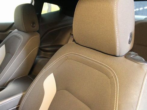 Used 2019 Chevrolet Camaro LT image 12