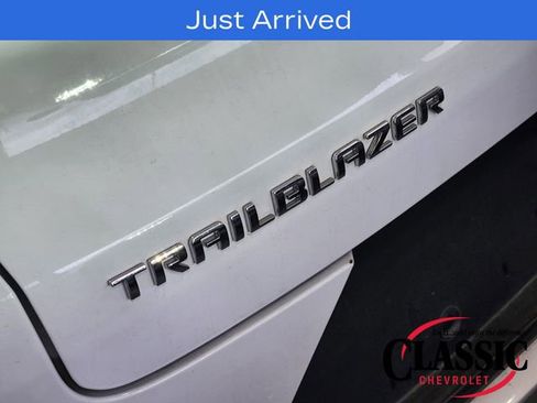 Used 2024 Chevrolet TrailBlazer LT w/ LT Cold Weather Package image 13