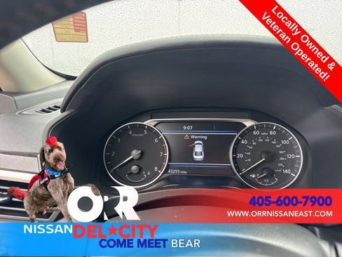 Used 2023 Nissan Altima 2.5 SR w/ SR Premium Package FWD image 4