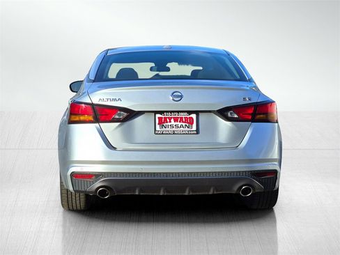 Used 2021 Nissan Altima 2.5 SR image 5
