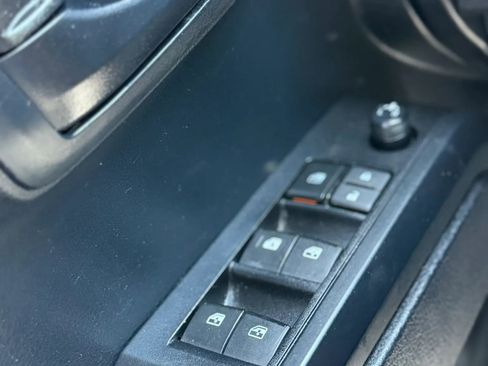 Used 2019 Toyota Tacoma SR w/ SR Convenience Package RWD image 30