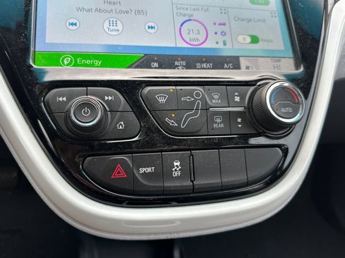 Used 2019 Chevrolet Bolt LT image 28