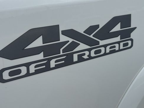 Used 2018 RAM 2500 Laramie w/ Sport Appearance Group AWD/4WD image 6