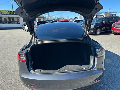 Used 2023 Tesla Model 3 Standard Range image 8