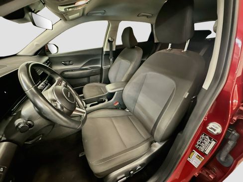 Used 2025 Hyundai Kona SEL AWD/4WD image 13
