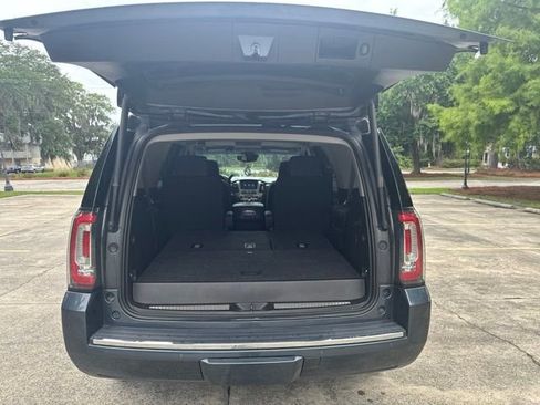 Used 2019 GMC Yukon Denali w/ Denali Ultimate Package RWD image 9