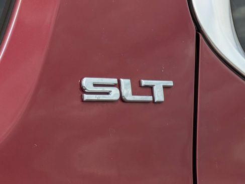 Used 2018 GMC Acadia SLT FWD image 13
