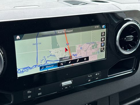 New 2024 Mercedes-Benz Sprinter 2500 image 19