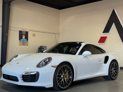 Used 2014 Porsche 911 Turbo S image 1