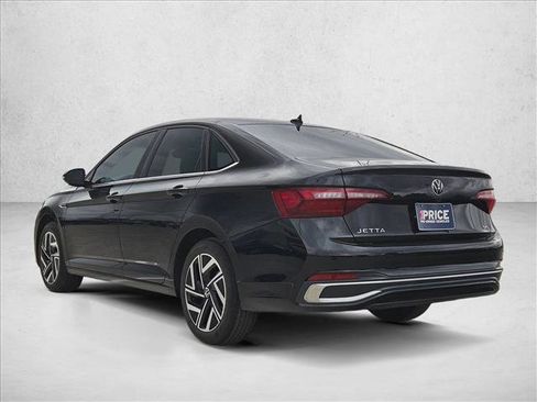 Used 2022 Volkswagen Jetta SEL image 8