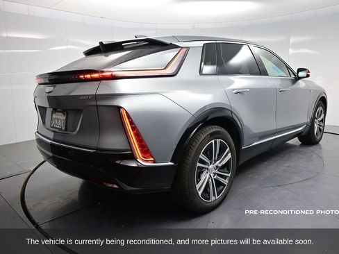 Used 2025 Cadillac Lyriq Luxury image 4