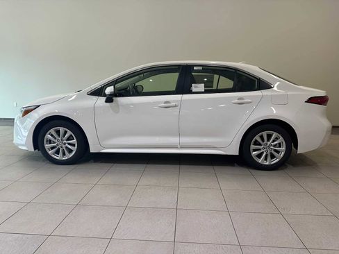 New 2026 Toyota Corolla XLE FWD image 3