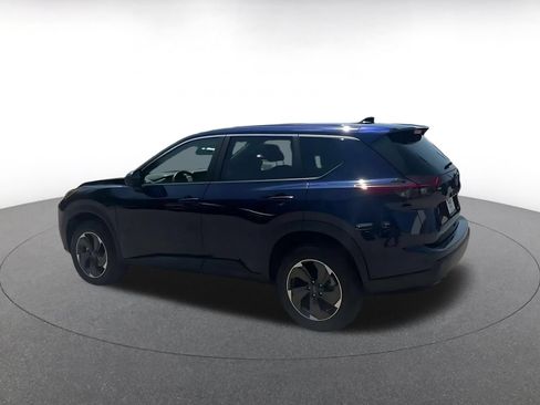 Used 2026 Nissan Rogue SV AWD/4WD image 8
