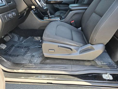 Used 2018 GMC Canyon SLE w/ SLE Convenience Package image 18