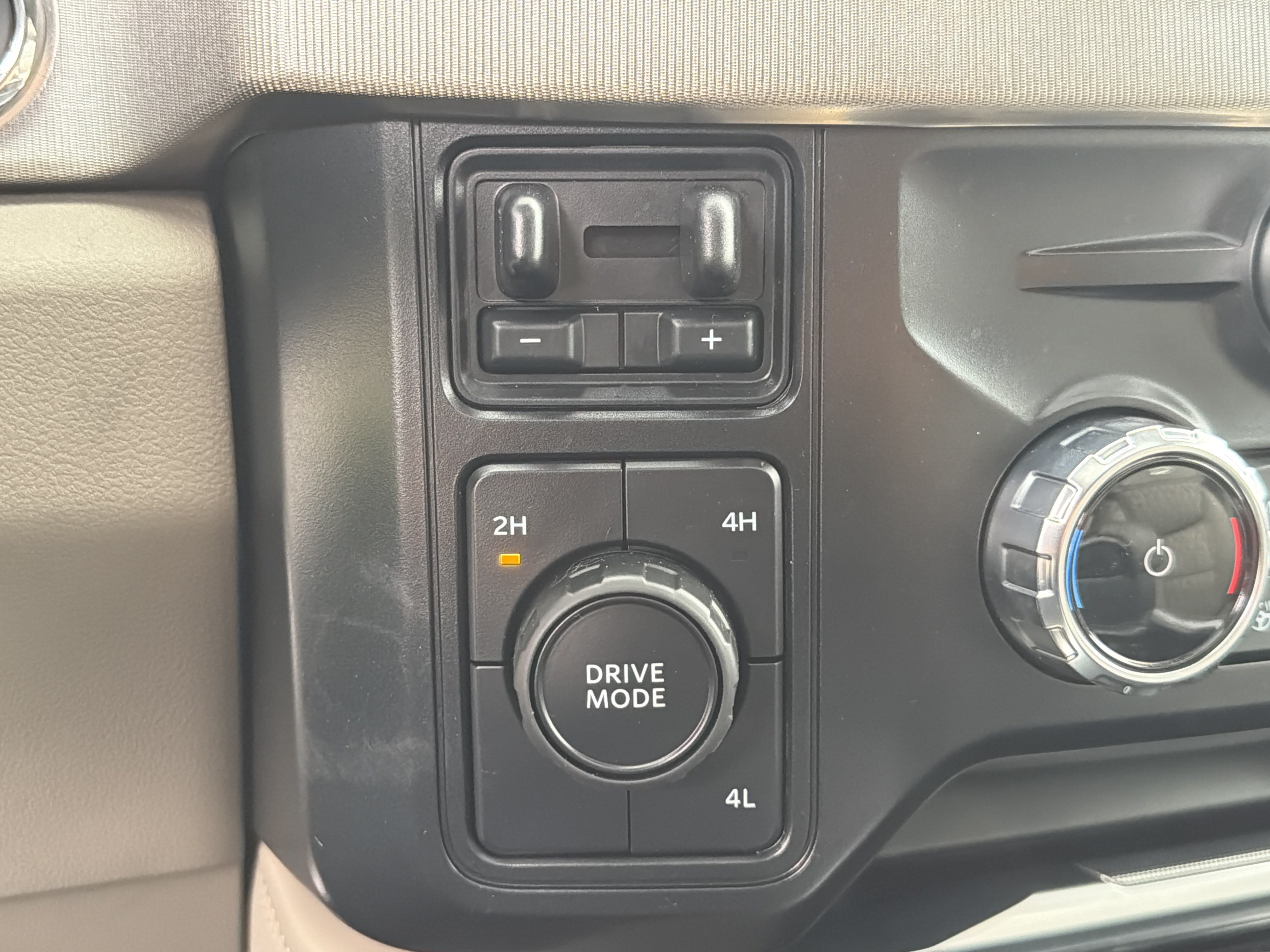 Used 2026 Ford F450 Platinum w/ Platinum Plus Package AWD/4WD image 40