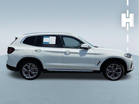 Used 2022 BMW X3 xDrive30i w/ Premium Package 2 (ZPA) AWD/4WD image 3