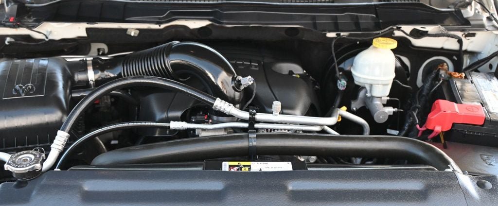 Used 2017 RAM 1500 Laramie w/ Convenience Group AWD/4WD image 19