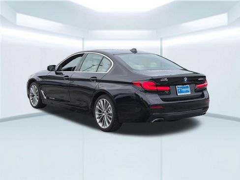 Used 2021 BMW 530e w/ Premium Package RWD image 3