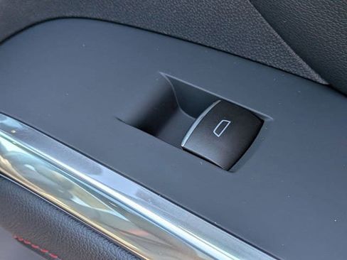 New 2026 Chevrolet Traverse RS w/ LPO, Floor Liner Package FWD image 38