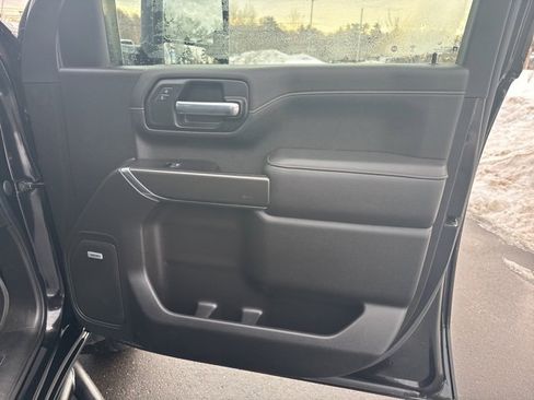 Used 2022 GMC Sierra 2500 AT4 w/ AT4 Premium Plus Package image 11