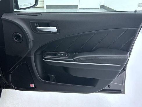 Used 2018 Dodge Charger GT image 16