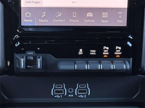 New 2025 RAM 3500 Big Horn image 5