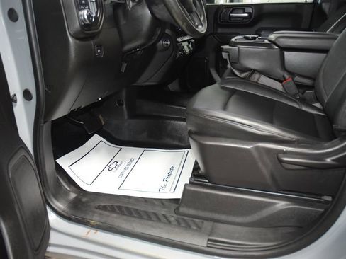 Used 2025 GMC Sierra 3500 Pro w/ Convenience Package image 28