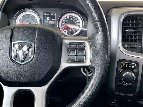 Used 2022 RAM 1500 Classic SLT RWD image 12