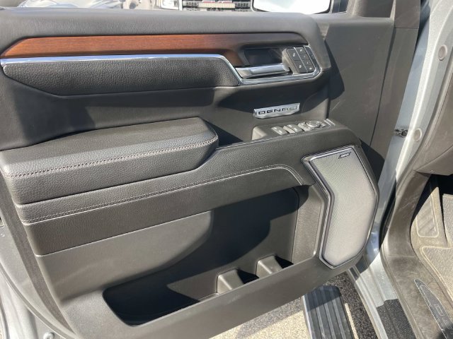 Used 2024 GMC Sierra 1500 Denali w/ Denali Reserve Package AWD/4WD image 23