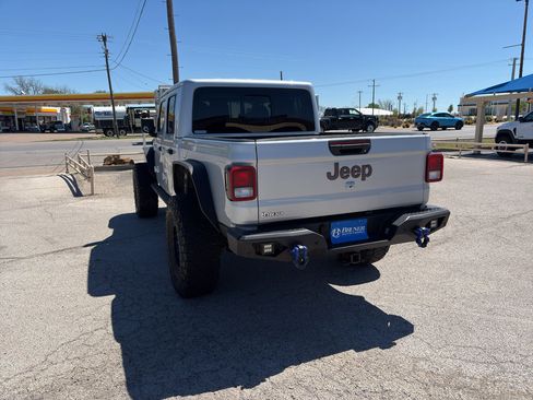 Used 2022 Jeep Gladiator Rubicon w/ Cold Weather Group image 7