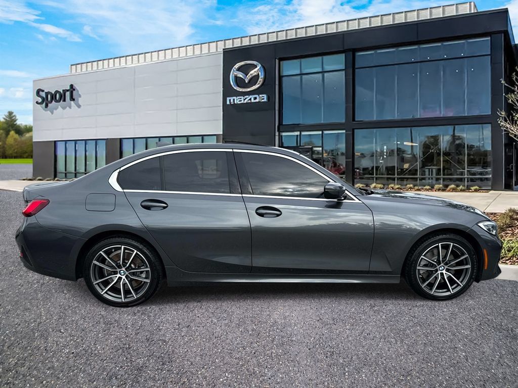 Used 2020 BMW 330i xDrive Sedan w/ Convenience Package AWD/4WD image 2