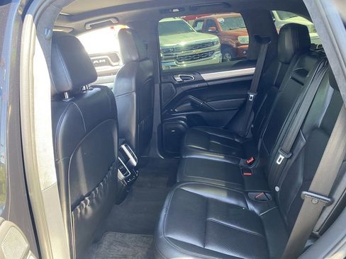 Used 2012 Porsche Cayenne Turbo AWD/4WD image 15