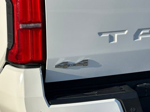 Used 2024 Toyota Tacoma SR5 image 27