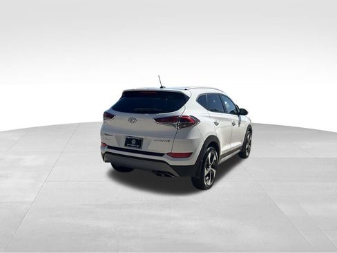 Used 2017 Hyundai Tucson Sport image 5