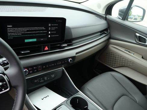 New 2026 Kia Carnival EX FWD image 23