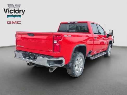 Used 2022 Chevrolet Silverado 3500 LTZ w/ LTZ Premium Package AWD/4WD image 17