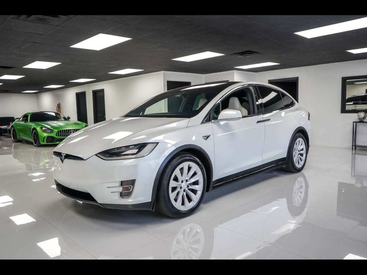 Used 2017 Tesla Model X 90D AWD/4WD image 1