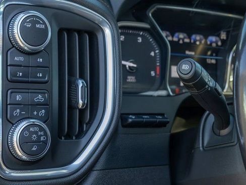 Used 2022 GMC Sierra 3500 AT4 w/ AT4 Premium Plus Package image 22