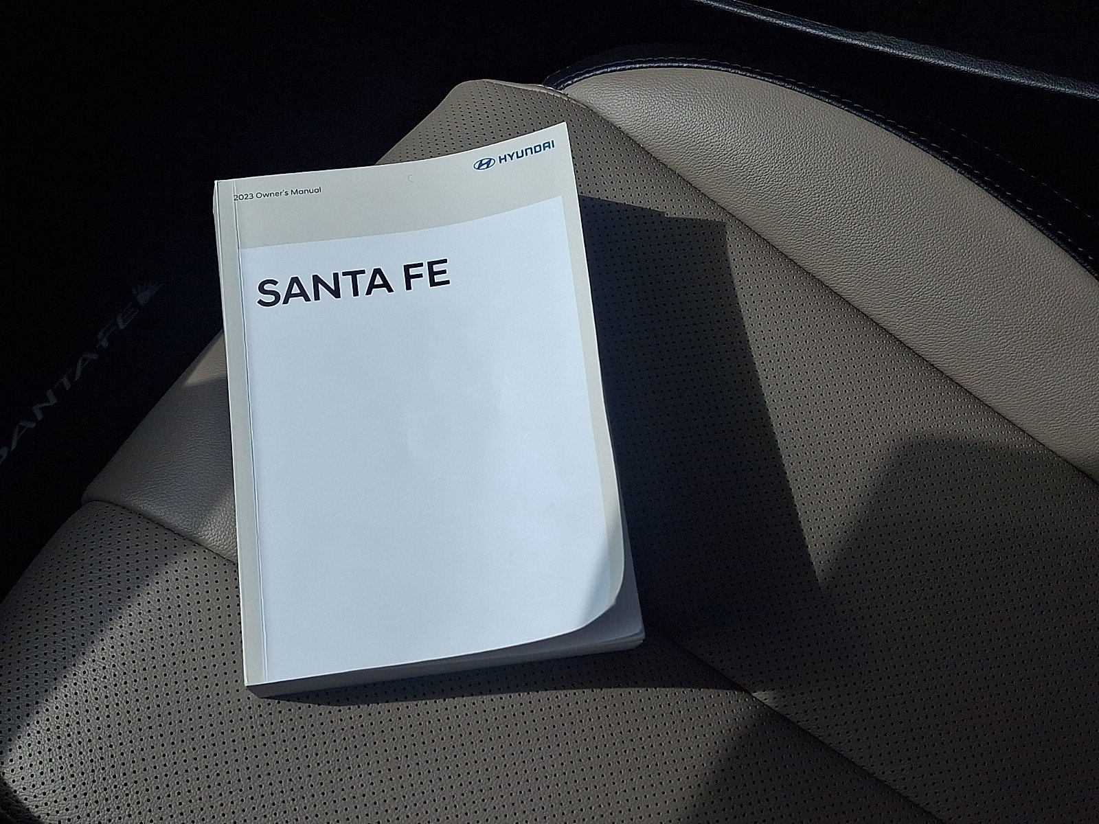 Certified 2023 Hyundai Santa Fe SEL w/ Premium Package AWD/4WD image 30