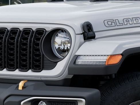 New 2026 Jeep Gladiator Sport AWD/4WD image 10