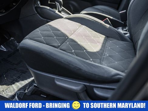 Used 2019 Nissan Kicks SV image 32