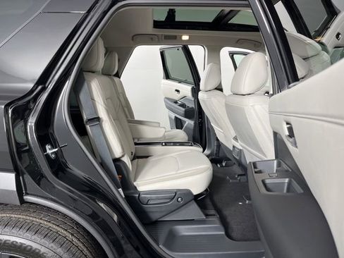 New 2026 Nissan Pathfinder SL w/ SL Premium Package image 48