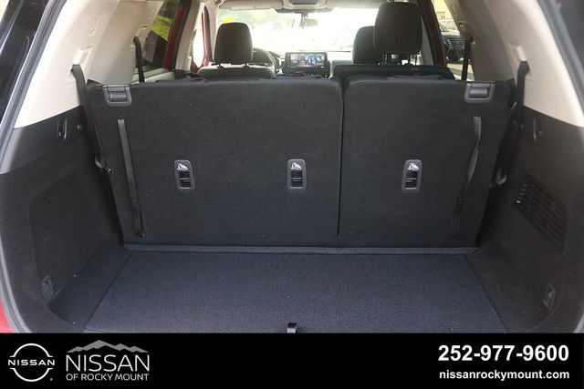 Certified 2026 Nissan Pathfinder SV FWD image 15