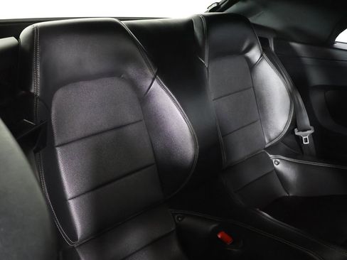 Used 2019 Ford Mustang Premium image 26