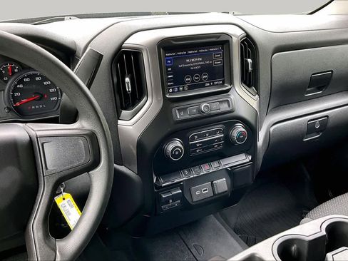 Used 2021 Chevrolet Silverado 1500 Custom Trail Boss AWD/4WD image 7