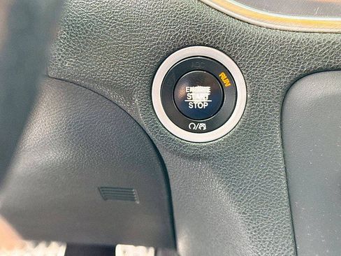 Used 2019 Dodge Charger Scat Pack RWD image 13